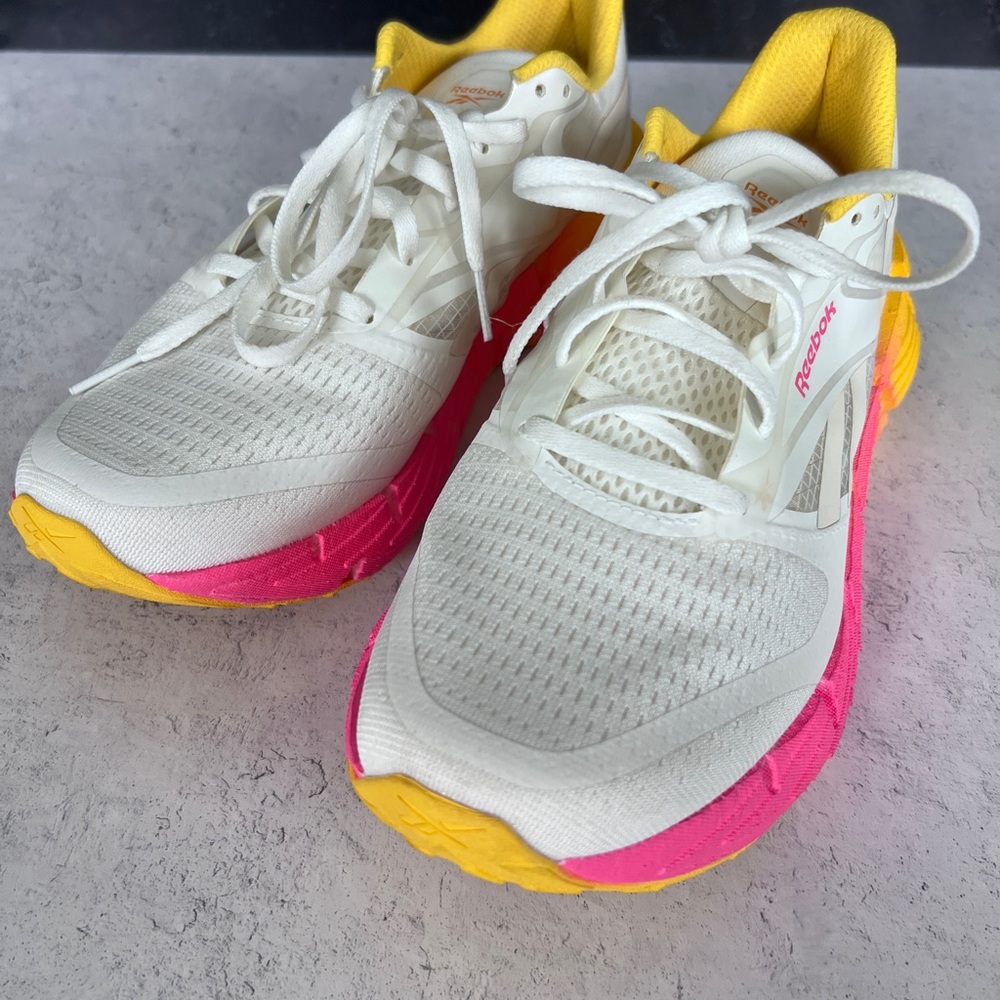 Size 10 Reebok Women's White and Pink FloatZig Running/Walking Shoes
